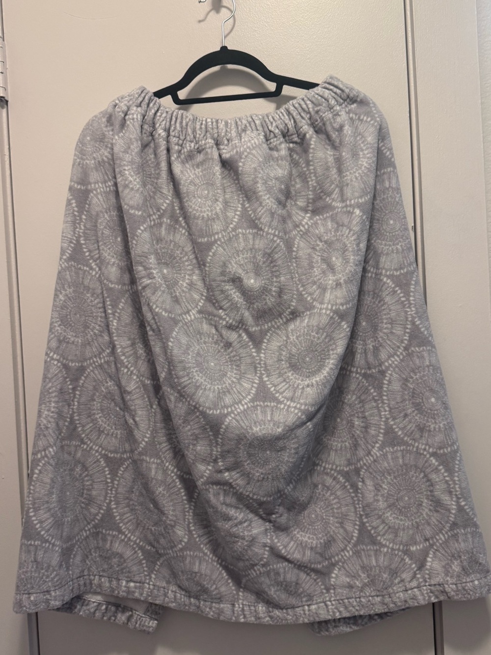 Room Essentials Gray Mandala Wrap Bath Towel Robe 100% Cotton One Size Spa Wear